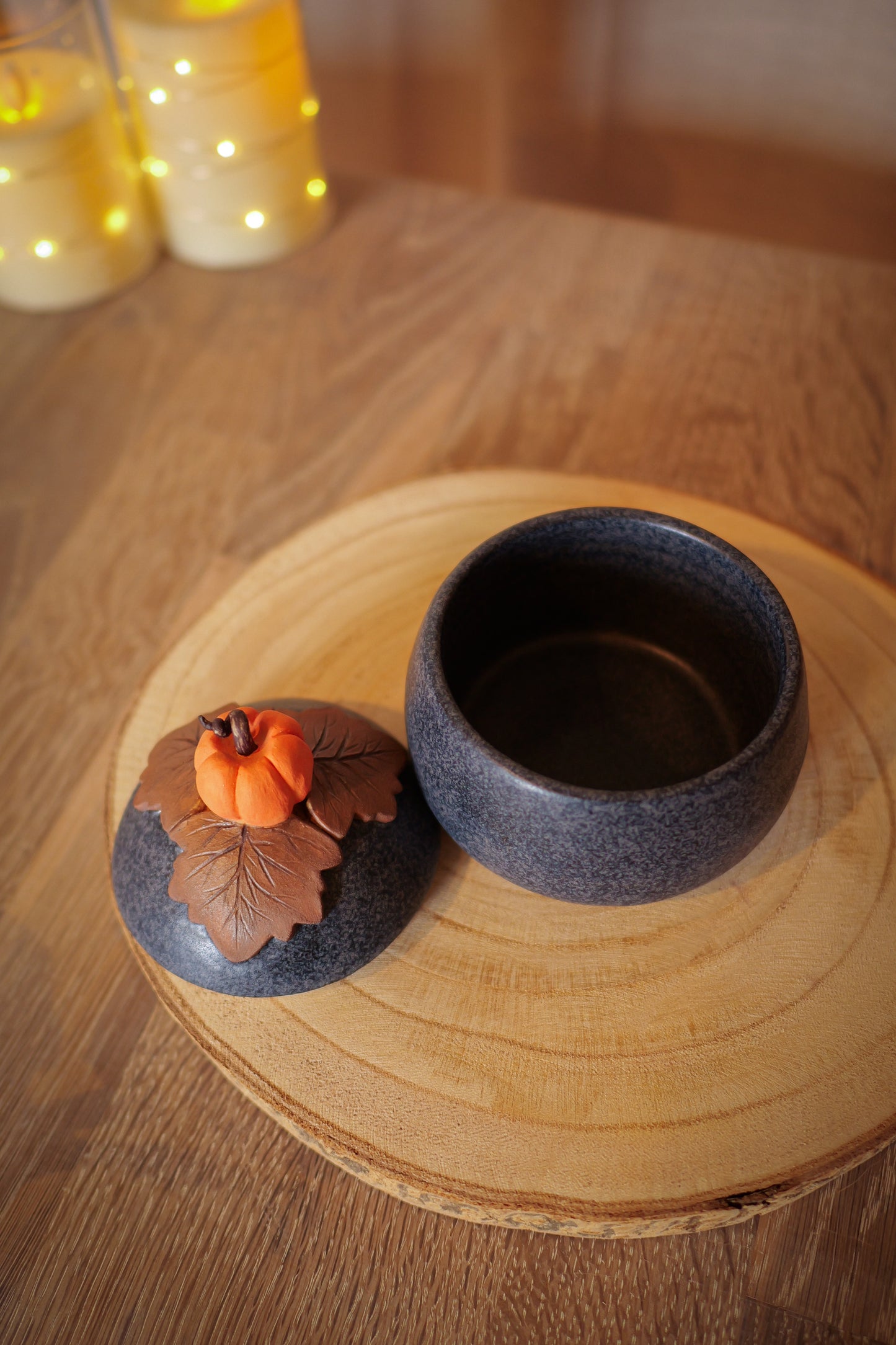 Claytober - Boite citrouille bleu