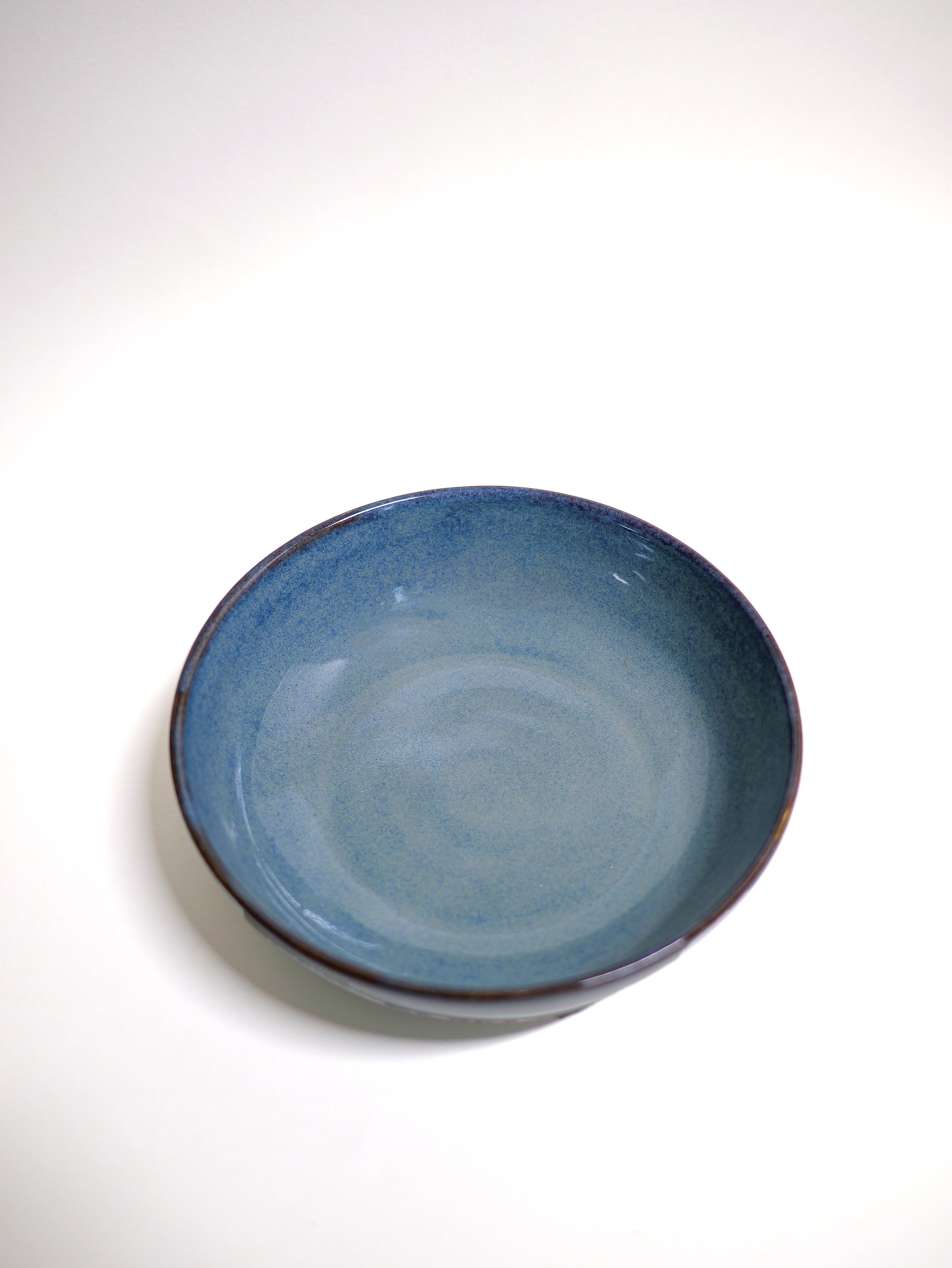 Assiette creuse bleu