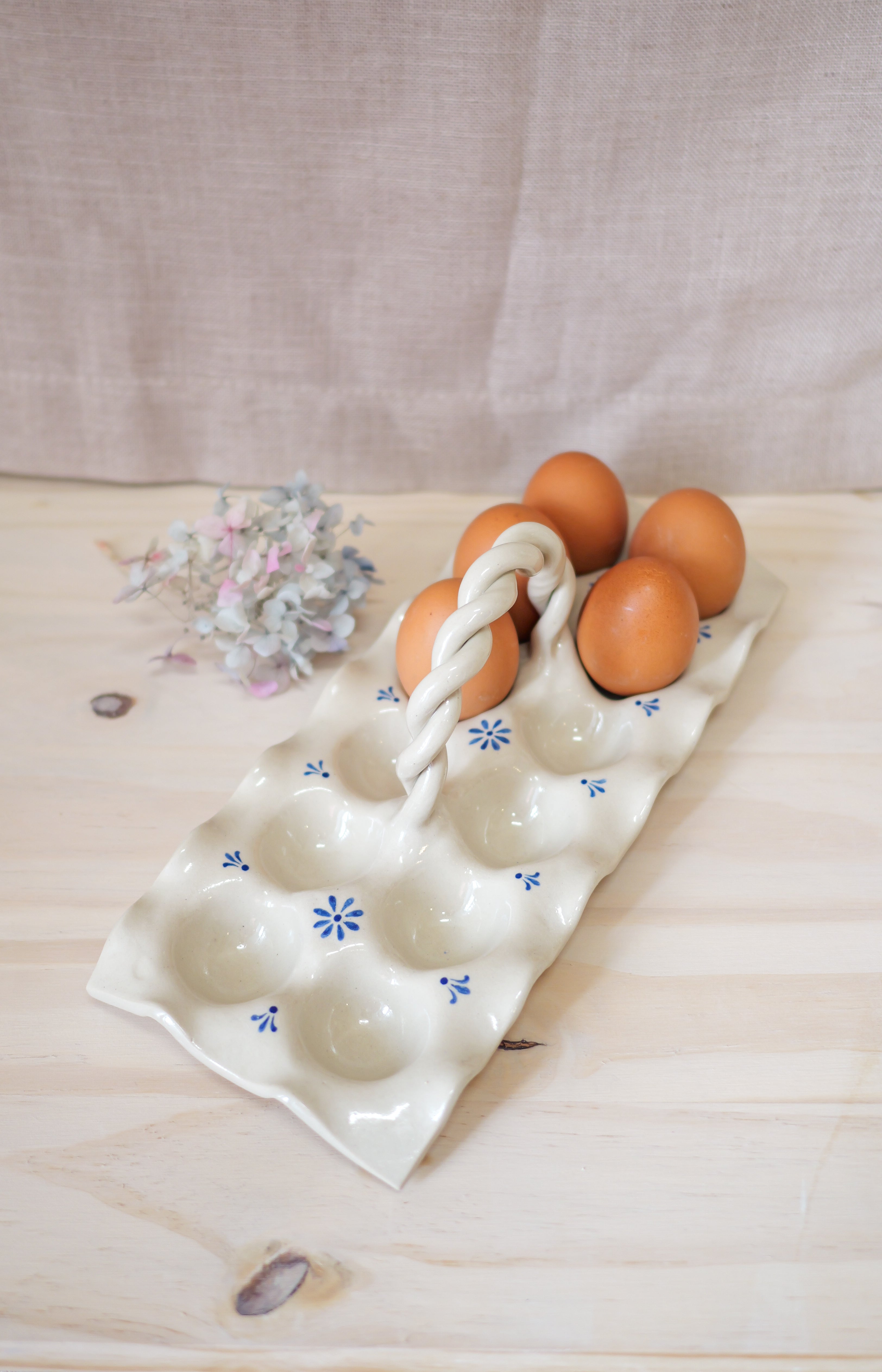 Porte-oeufs bleu