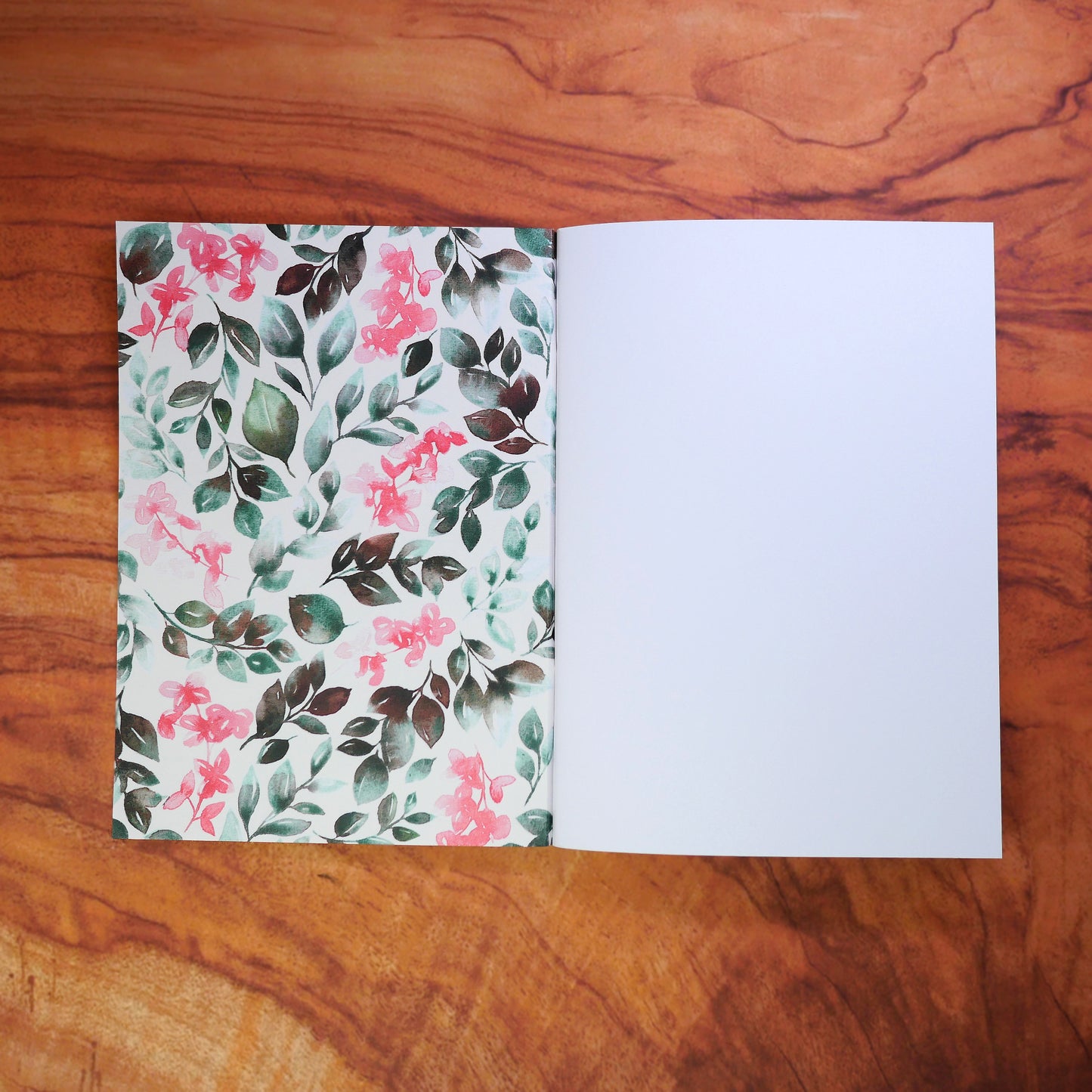 Carnet watercolor petals