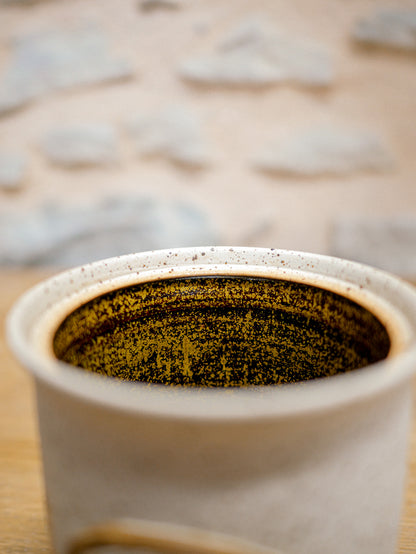 Pot à miel avec cuillère à miel