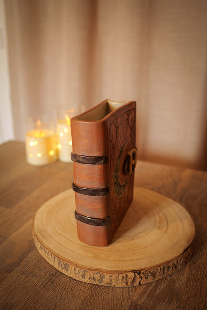 Claytober - Vase grimoire