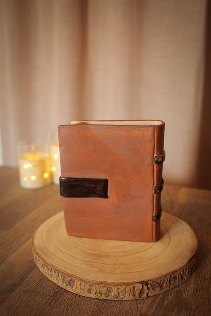 Claytober - Vase grimoire